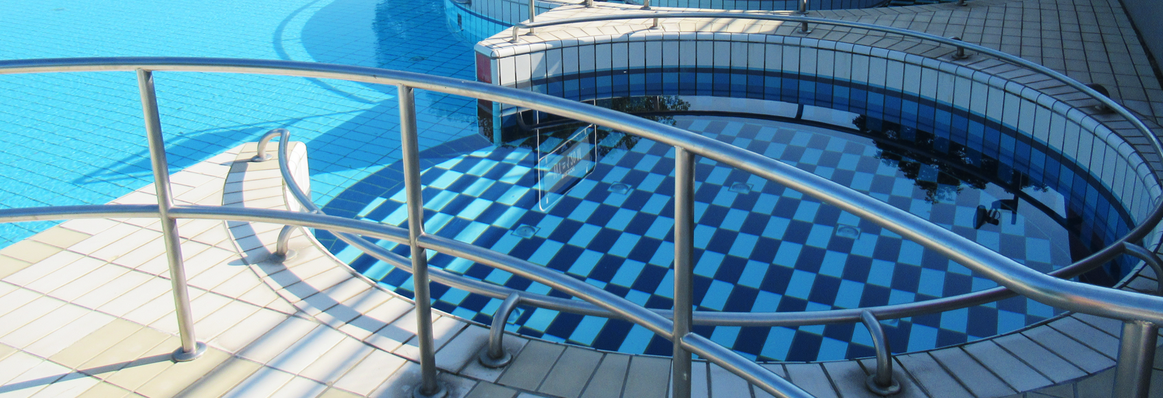 Fliesen Schwimmbad